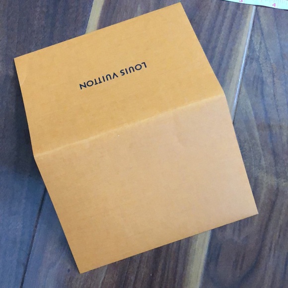 Louis Vuitton and Gucci receipt holders - Picture 5 of 11